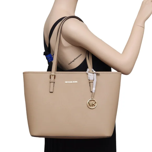 Michael Kors Jet Set Top Zip Tote Tan - Picture 1 of 7